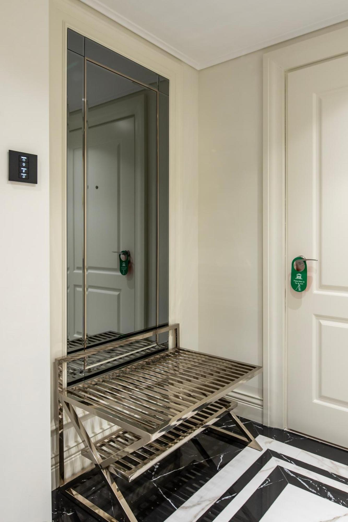 Xheko Imperial Luxury Hotel & Spa Tirana Exterior photo A door viewer